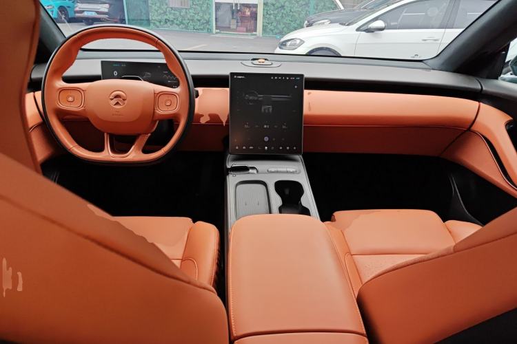 Used Nio ET5 2022 75 kWh Interior 2