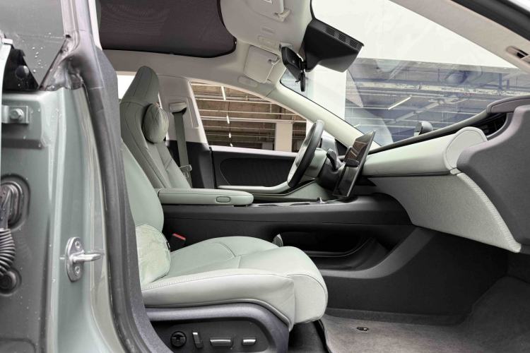 Used Nio ET5 2022 75 kWh Interior 2