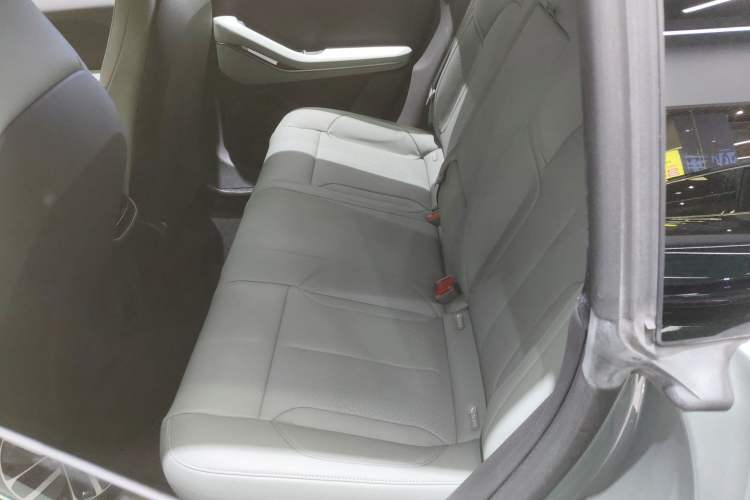 Used Nio ET5 2022 75 kWh Interior 4