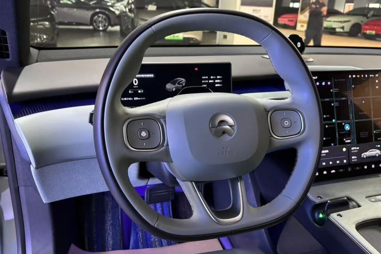 Used Nio ET5 2022 75 kWh Interior 6