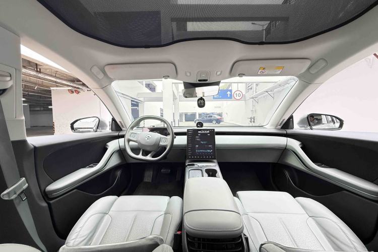Used Nio ET5 2022 75 kWh Interior 7