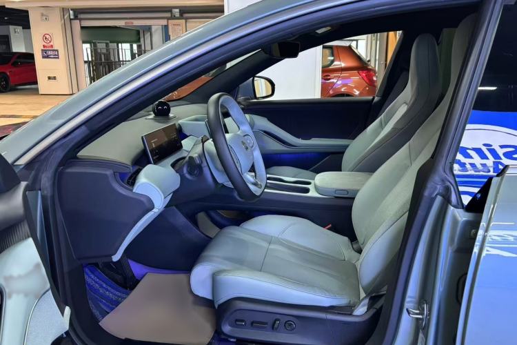 Used Nio ET5 2022 75 kWh Interior 7