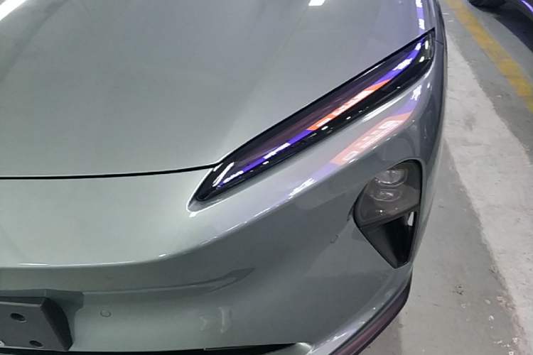 Used Nio ET5 2022 75 kWh Left Front Headlight