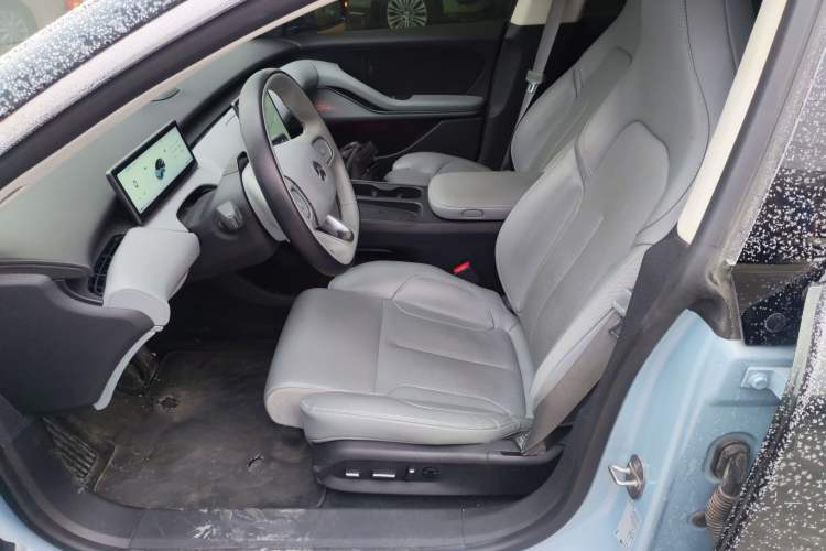 Used Nio ET5 2022 75 kWh Left Front Seat