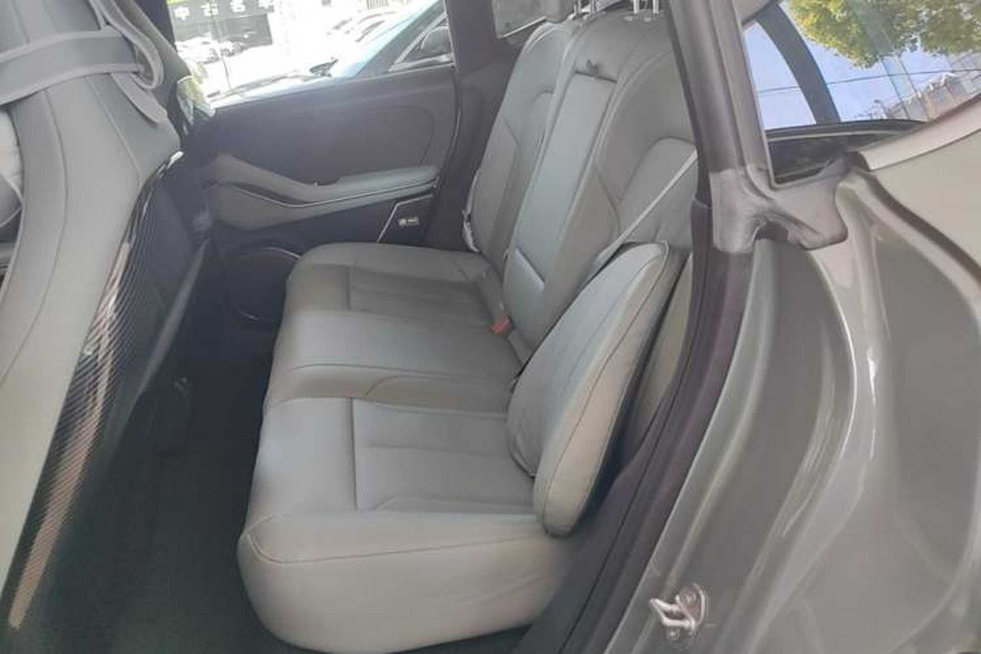 Used Nio ET5 2022 75 kWh Left Rear Seat