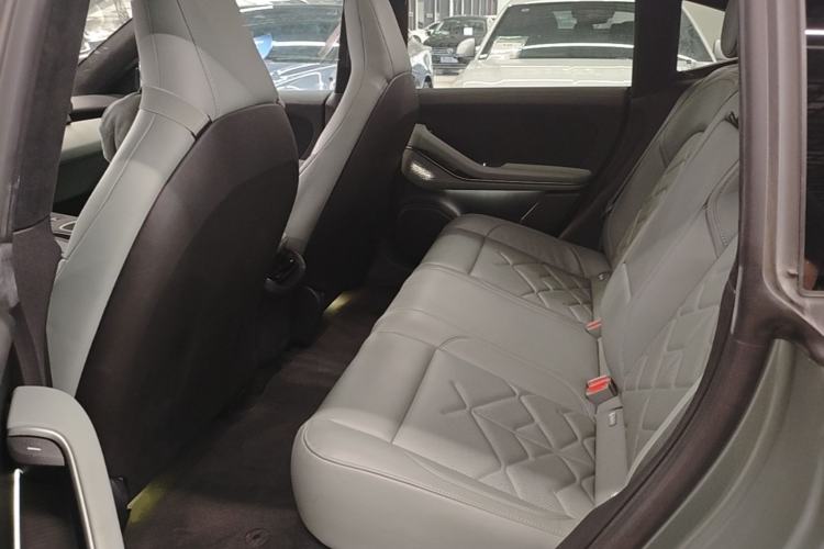 Used Nio ET5 2022 75 kWh Left Rear Seat