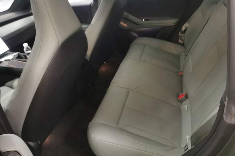 Used Nio ET5 2022 75 kWh Left Rear Seat