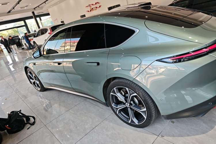 Used Nio ET5 2022 75 kWh Left Side