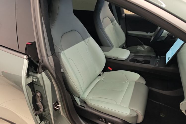 Used Nio ET5 2022 75 kWh Right Front Seat