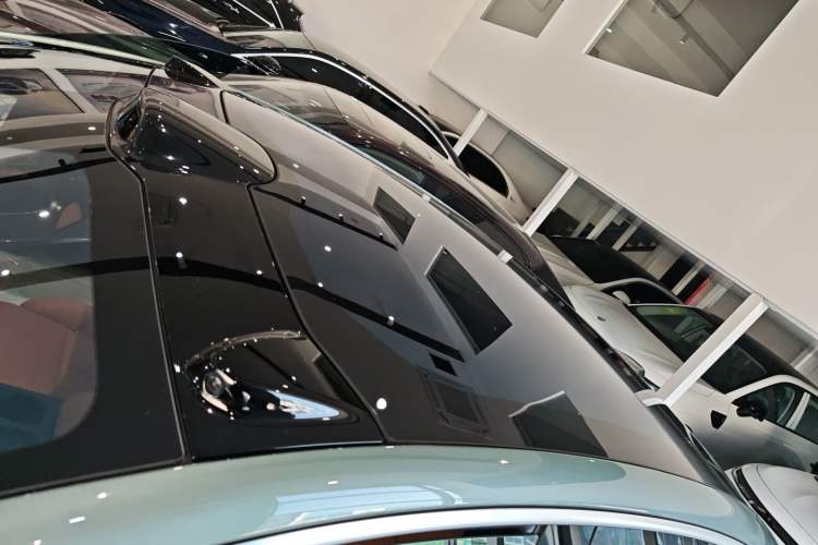 Used Nio ET5 2022 75 kWh Roof