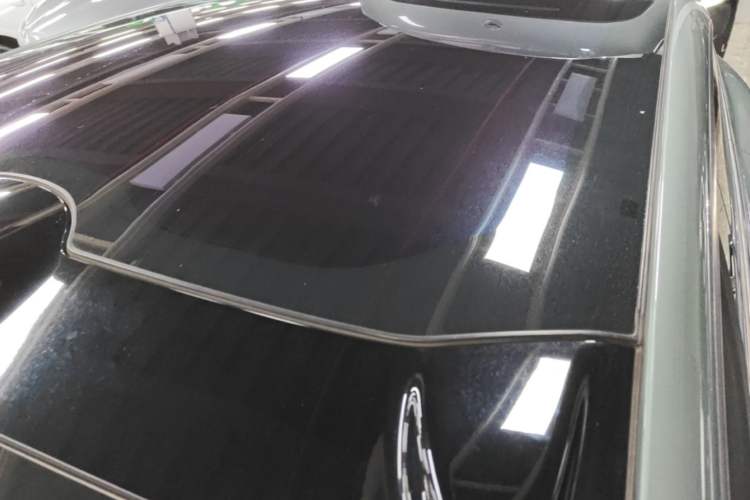 Used Nio ET5 2022 75 kWh Roof