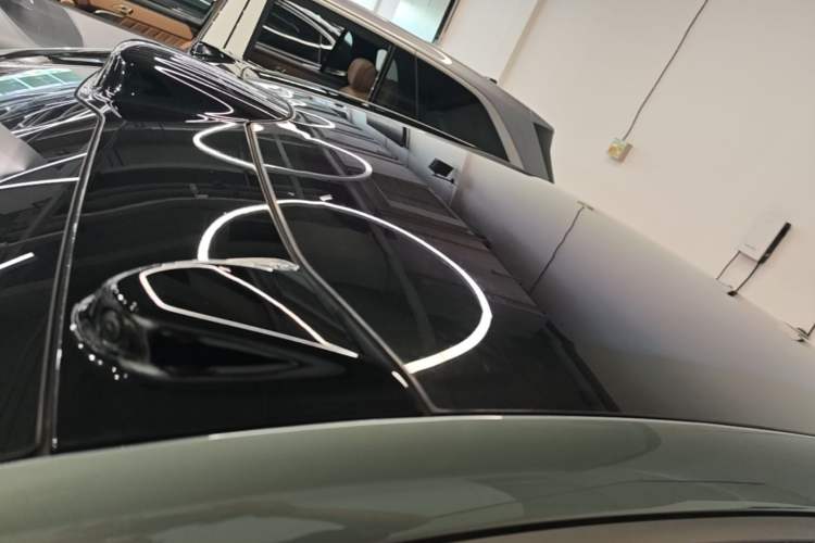 Used Nio ET5 2022 75 kWh Roof