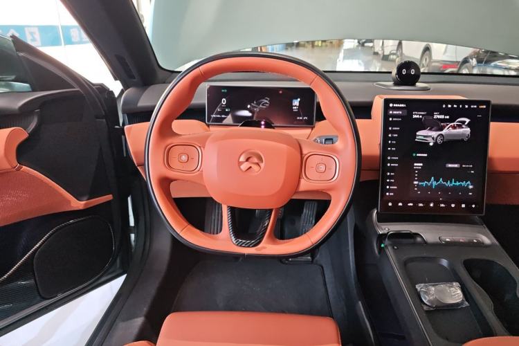 Used Nio ET5 2022 75 kWh Steering Wheel