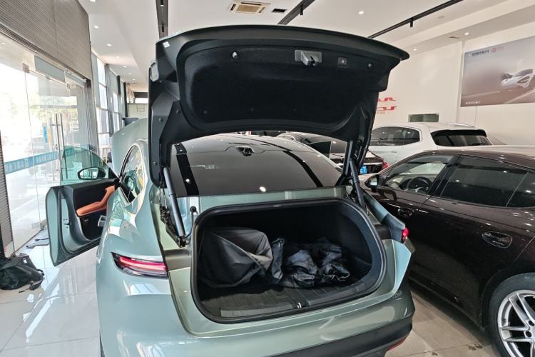 Used Nio ET5 2022 75 kWh Trunk