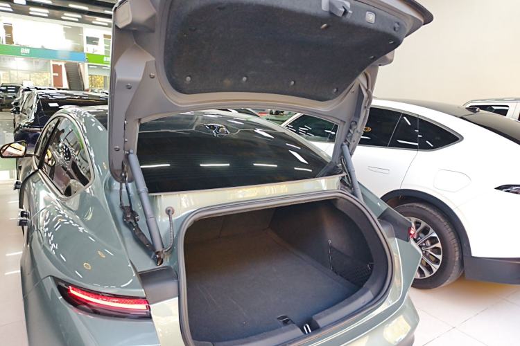 Used Nio ET5 2022 75 kWh Trunk
