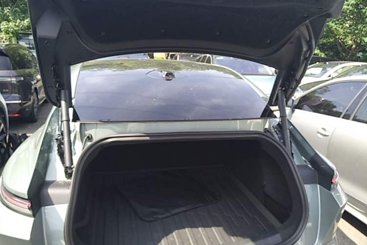 Used Nio ET5 2022 75 kWh Trunk
