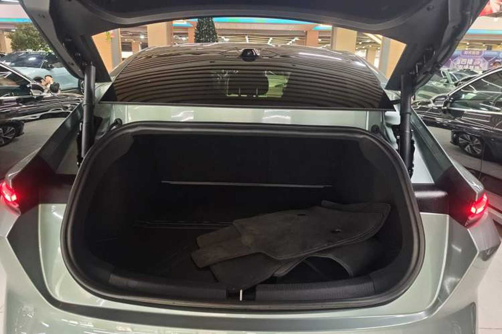 Used Nio ET5 2022 75 kWh Trunk