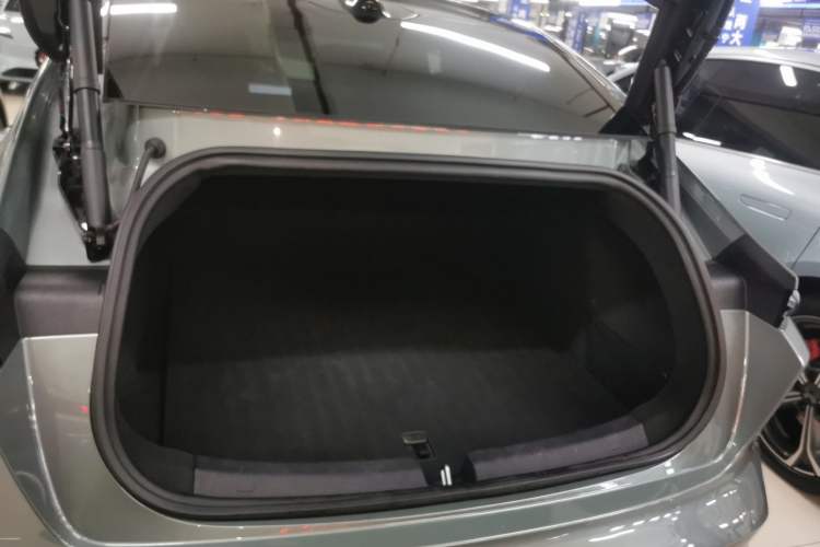 Used Nio ET5 2022 75 kWh Trunk