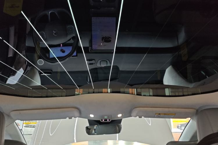 Used Nio ET5 2022 75 kWh Headliner