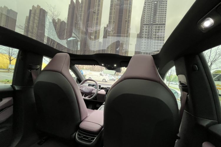 Used Nio ET5 2022 75 kWh Headliner
