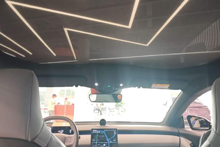 Used Nio ET5 2022 75 kWh Headliner