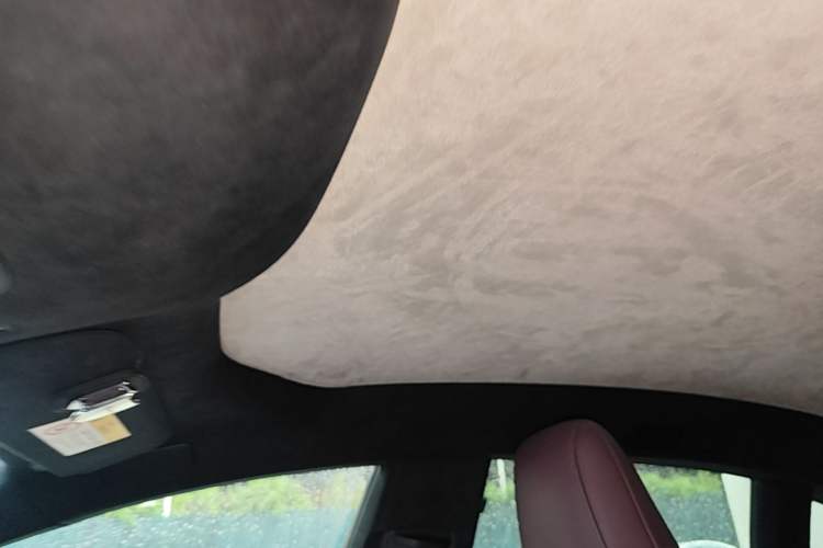 Used Nio ET5 2022 75 kWh Headliner