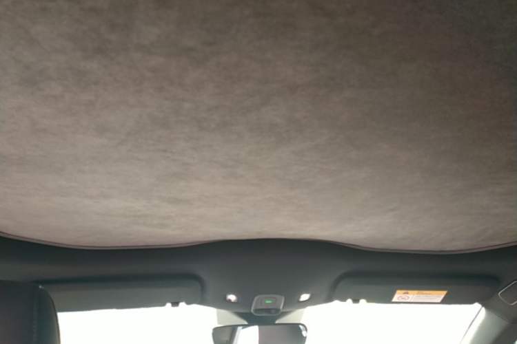 Used Nio ET5 2022 75 kWh Headliner
