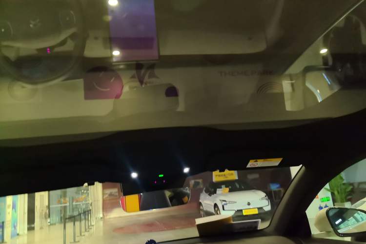Used Nio ET5 2022 75 kWh Headliner
