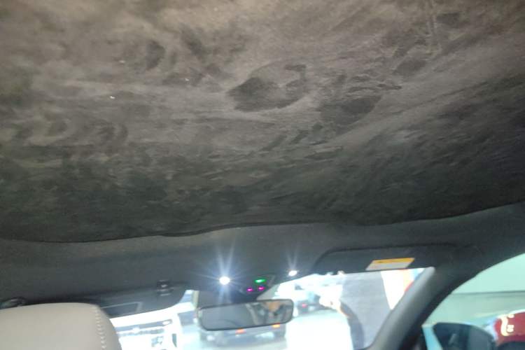 Used Nio ET5 2022 75 kWh Headliner