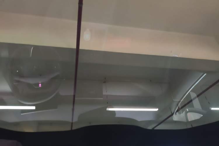 Used Nio ET5 2022 75 kWh Headliner