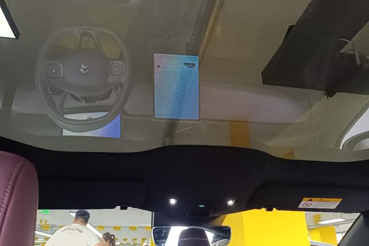 Used Nio ET5 2022 100 kWh Headliner