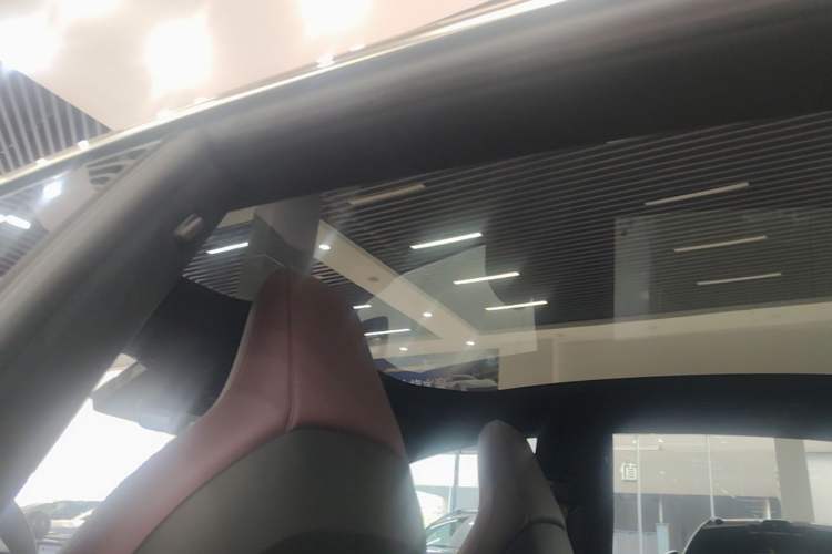 Used Nio ET5 2022 75 kWh Headliner