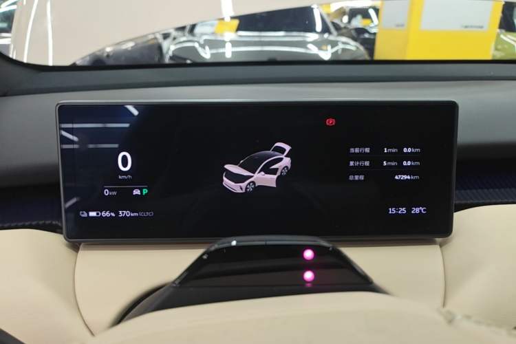 Used Nio ET5 2022 75 kWh Instrument Cluster