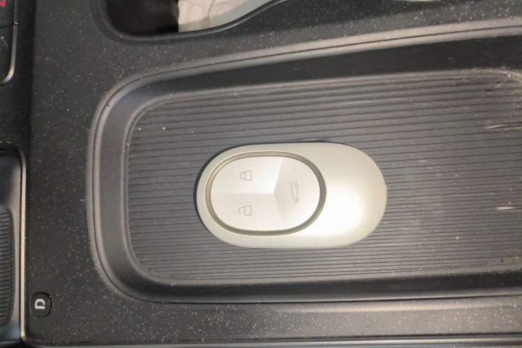 Used Nio ET5 2022 75 kWh Interior 1