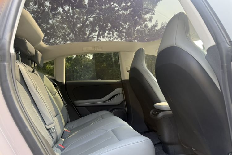 Used Nio ET5 2022 75 kWh Interior 10