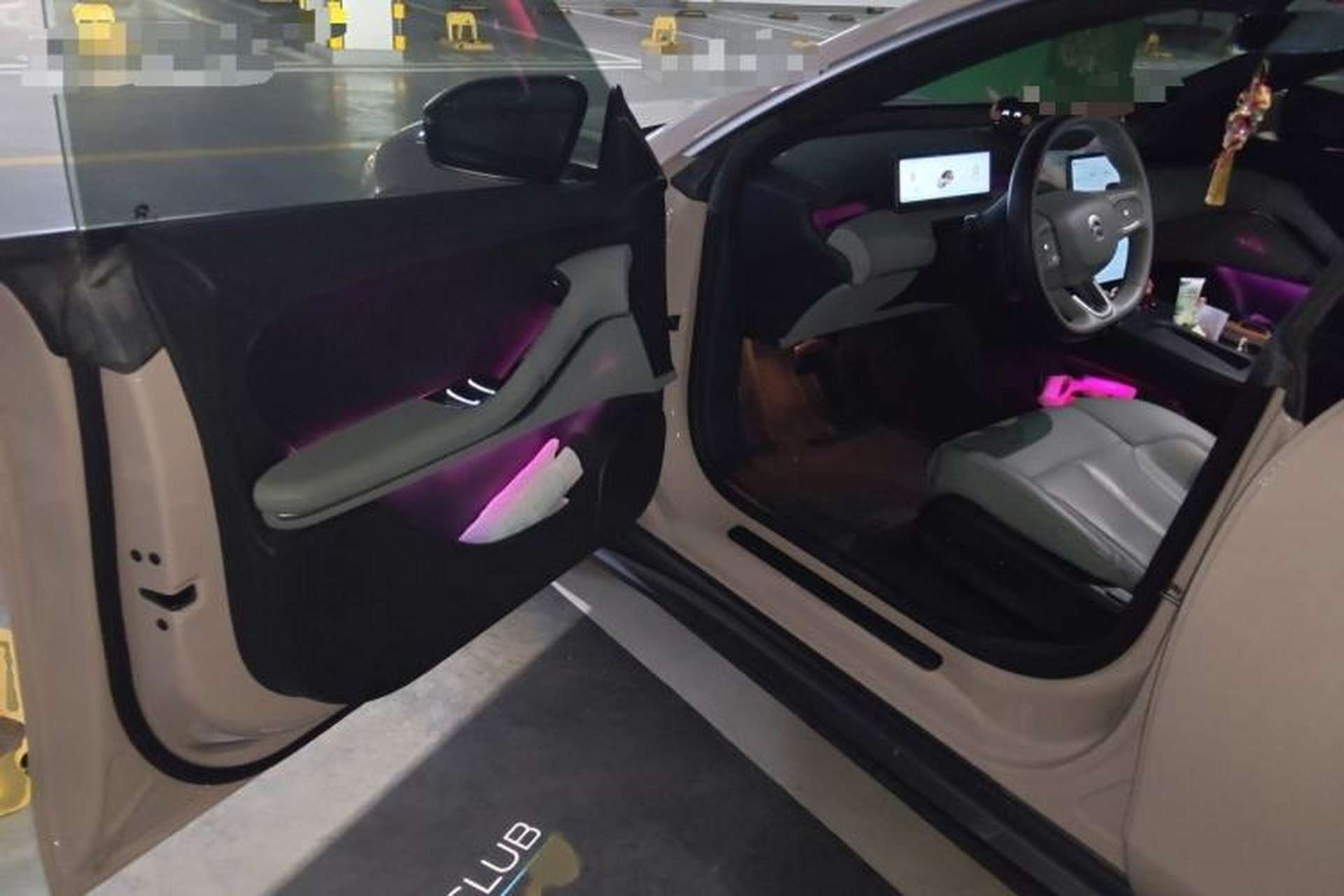 Used Nio ET5 2022 100 kWh Interior 3