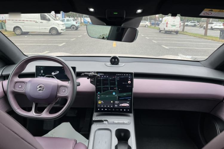 Used Nio ET5 2022 75 kWh Interior 3