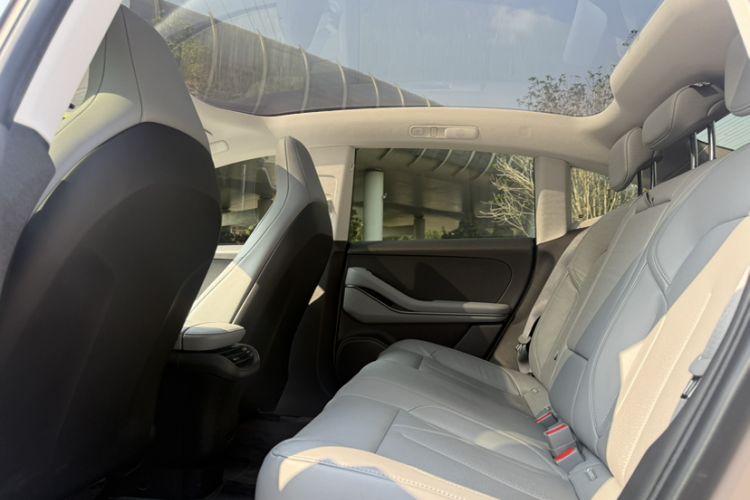 Used Nio ET5 2022 75 kWh Interior 3