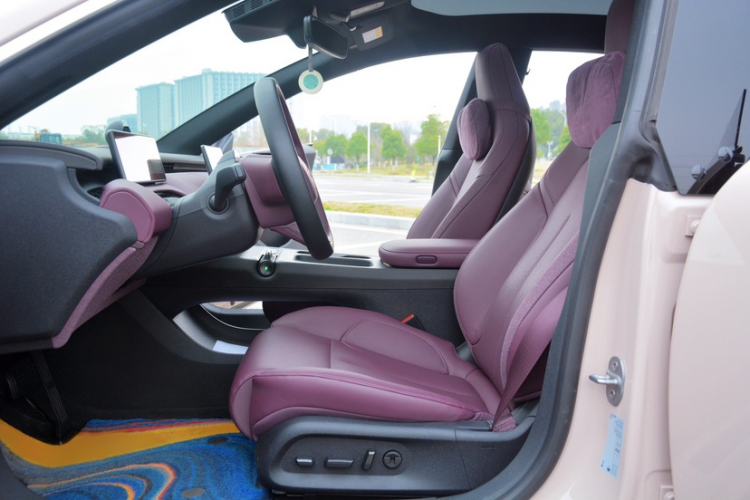 Used Nio ET5 2022 75 kWh Interior 4