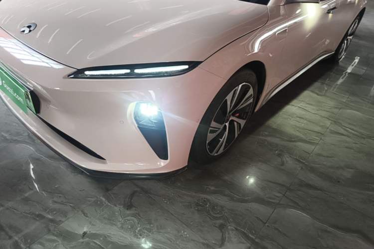 Used Nio ET5 2022 75 kWh Left Front Headlight