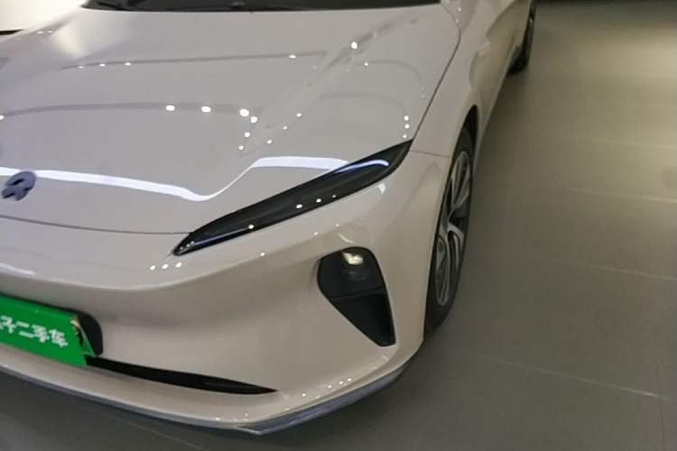 Used Nio ET5 2022 75 kWh Left Front Headlight