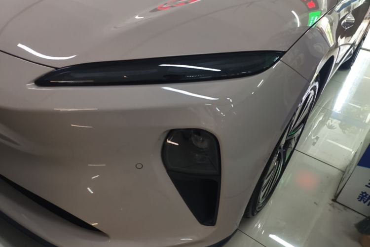 Used Nio ET5 2022 75 kWh Left Front Headlight