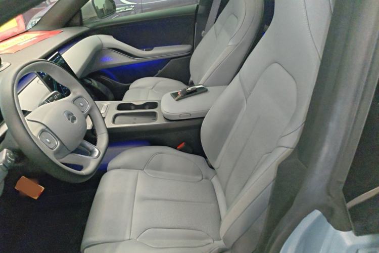 Used Nio ET5 2022 75 kWh Left Front Seat