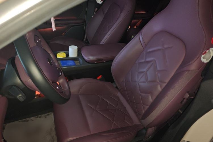 Used Nio ET5 2022 100 kWh Left Front Seat