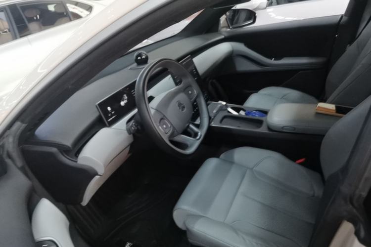 Used Nio ET5 2022 75 kWh Left Front Seat