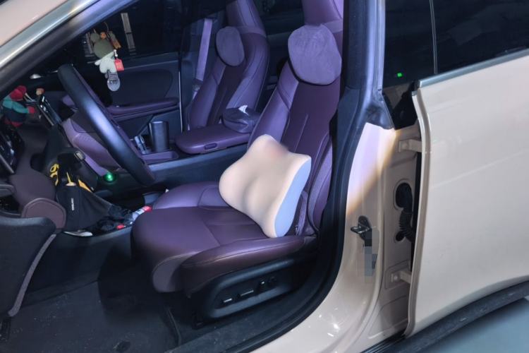 Used Nio ET5 2022 75 kWh Left Front Seat