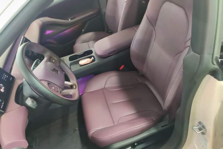 Used Nio ET5 2022 75 kWh Left Front Seat