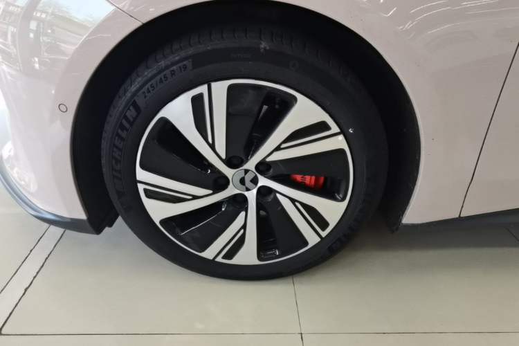 Used Nio ET5 2022 75 kWh Left Front Wheel Hub