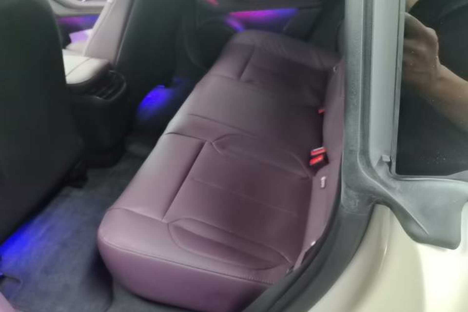Used Nio ET5 2022 75 kWh Left Rear Seat