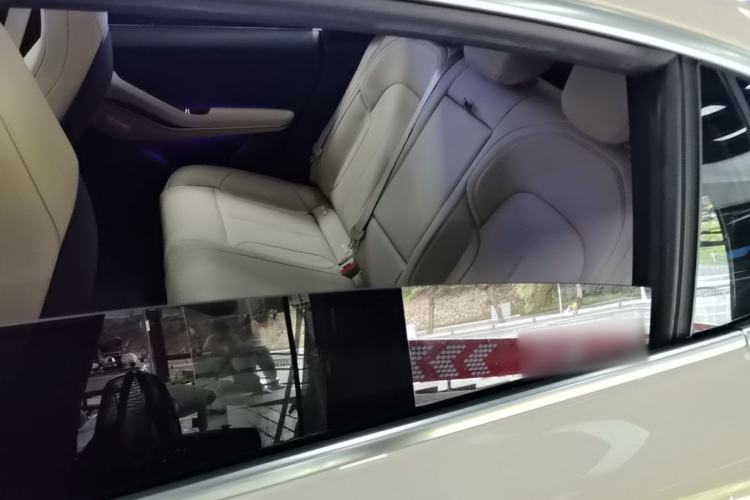 Used Nio ET5 2022 75 kWh Left Rear Seat